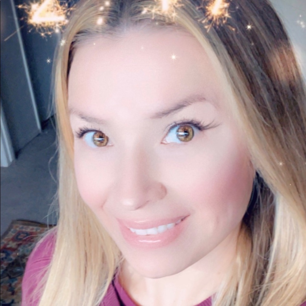 Meet your Posher, Isabel